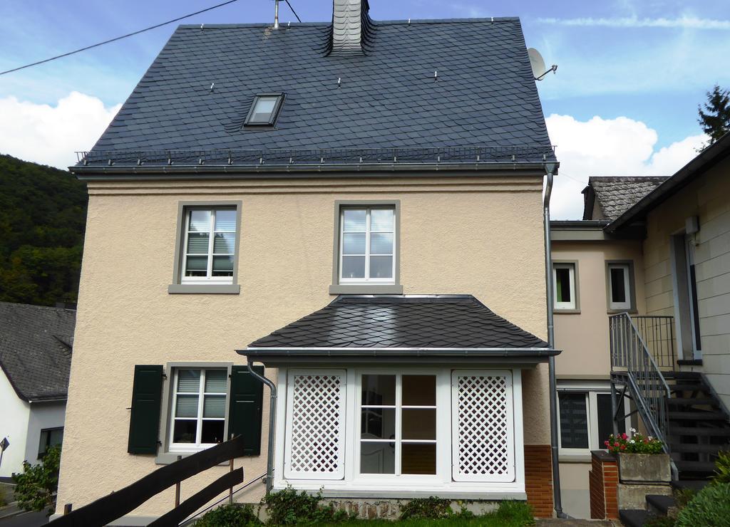 Ferienwohnungen Schoor Monreal Exterior foto